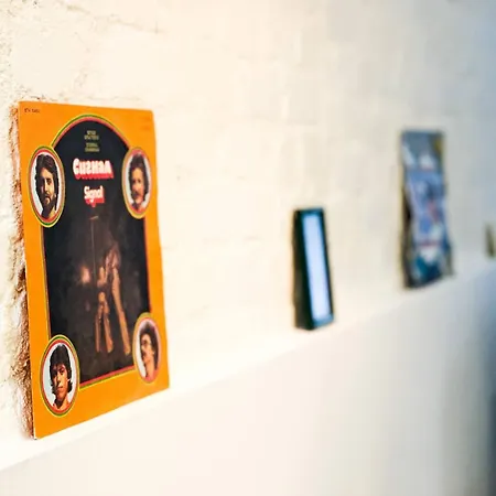 Center Stylish 2br Near Serdika Metro София