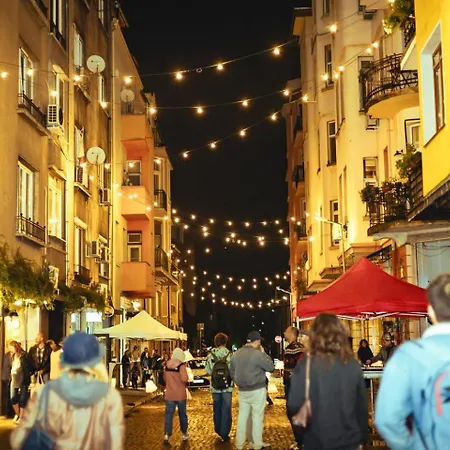 Center Stylish 2br Near Serdika Metro Апартаменты София