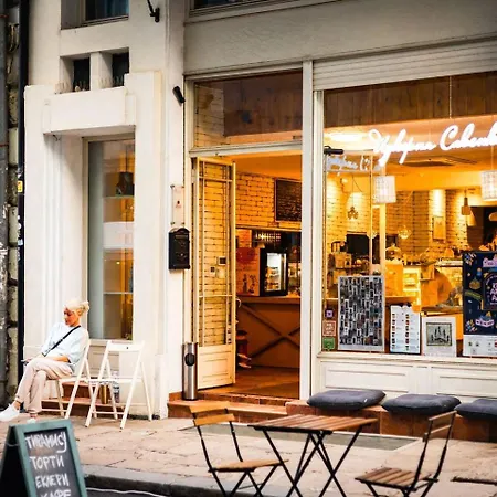 Апартаменты Center Stylish 2br Near Serdika Metro