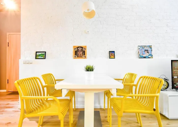 Center Stylish 2br Near Serdika Metro * Sofia