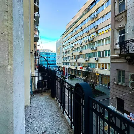 Center Stylish 2br Near Serdika Metro Sofia