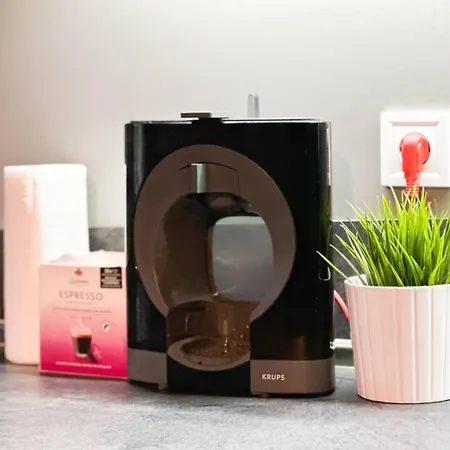 Apartment Center Stylish 2br Near Serdika Metro